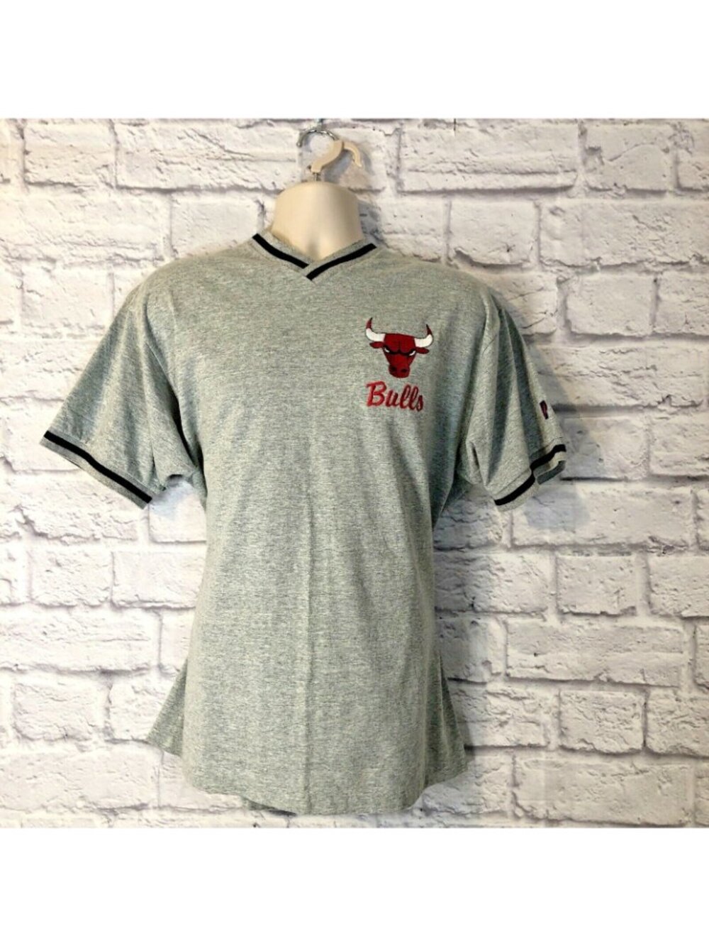 Vintage Chicago Bulls Pro Player Warm Up Style Gray Tshirt Embroidered Large - Picture 3 of 6